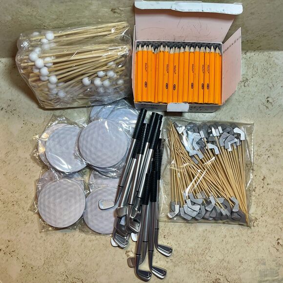 Golf Themed Party Supplies | Favors and Tableware - Picture 1 of 10